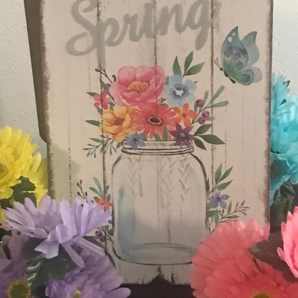 Welcome Spring Mason Jar Picket Fence Wall Sign - Picture 5 of 11